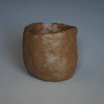 self-glazing clay incorporating dug-up clay self-glazing clay incorporating dug-up clay